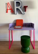 Funky small desk, Huis en Inrichting, Bureaus, Ophalen, Zo goed als nieuw, Bureau