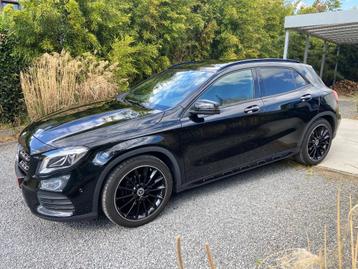 mercedes GLA200, Auto's, Alcantara, Zwart, Handgeschakeld, 5 deurs