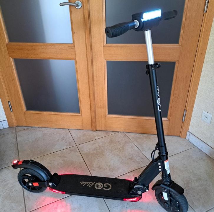 Compacte elektrische step GoRide, slechts 63 km gereden, Fietsen en Brommers, Steps, Zo goed als nieuw, Elektrische step (E-scooter)