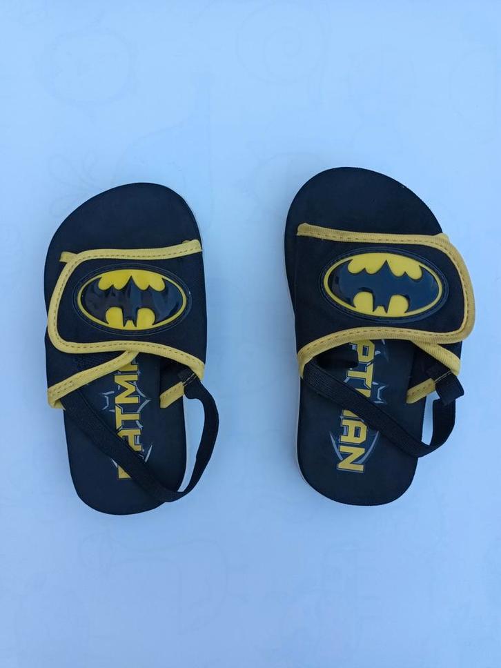 Peuter badslippers Batman H&M maat 26/27, Kinderen en Baby's, Kinderkleding | Schoenen en Sokken, Ophalen of Verzenden