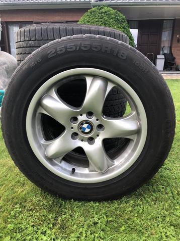 autobanden met velg BMW X6 disponible aux enchères