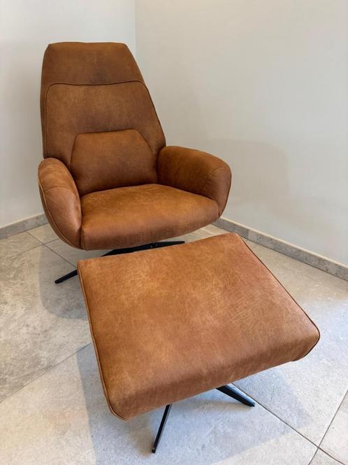 Fauteuil met hoge rug incl poef *NIEUW*, Huis en Inrichting, Fauteuils, Nieuw, Stof, 50 tot 75 cm, 75 tot 100 cm, Ophalen