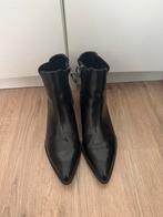 Zwarte laarzen - maat 37 - €4, Ophalen of Verzenden