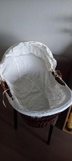 Baby wiegje, Ophalen