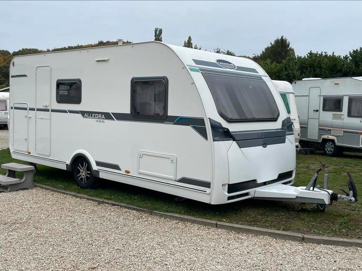Caravelair Allegra 486, 6 persoons, stapelbed en voortent, Caravans en Kamperen, Caravans, Bedrijf, tot en met 6, 1000 - 1250 kg