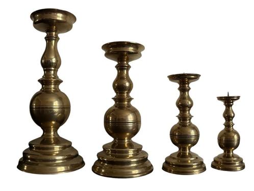 Oude koperen “pique-candle” kandelaars, Antiek en Kunst, Antiek | Kandelaars, Koper of Brons, Ophalen of Verzenden