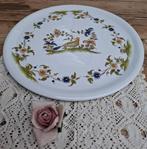 Franse replica Moustiers taartschaal met vogel en bloemen, Huis en Inrichting, Keuken | Servies, Gebruikt, Ophalen of Verzenden