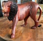 Afrikaans houtsnijwerk leeuw, Antiquités & Art, Art | Sculptures & Bois, Enlèvement ou Envoi