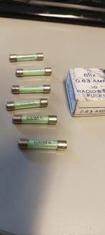 lot de 6 radio & TV FUSES ELIX 0,63 amp, Comme neuf, Autres types, Enlèvement ou Envoi