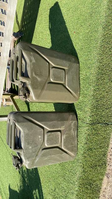 Oude jerrycans 20 l in nette staat, Enlèvement