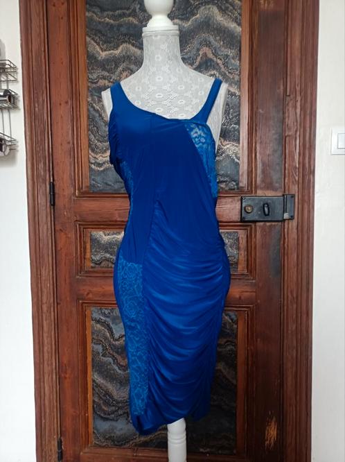 Robe de soirée sexy bleu flash à bretelles, Kleding | Dames, Jurken, Zo goed als nieuw, Blauw, Ophalen of Verzenden
