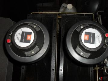 JBL  2425 Une paire de Compressions de qualité beschikbaar voor biedingen