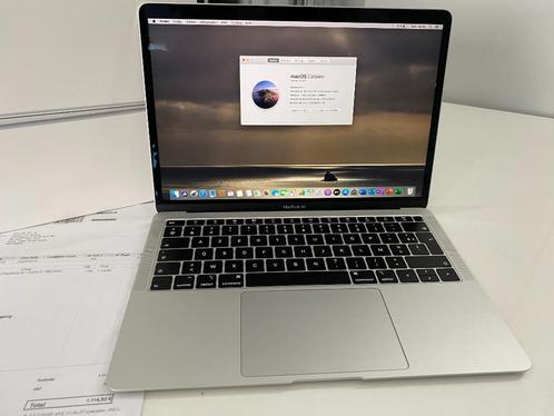 Macbook Air 13 - (M1 Chip / 256 Go SSD), Computers en Software, Apple Macbooks, Zo goed als nieuw, MacBook Air, 8 GB, Azerty, Ophalen