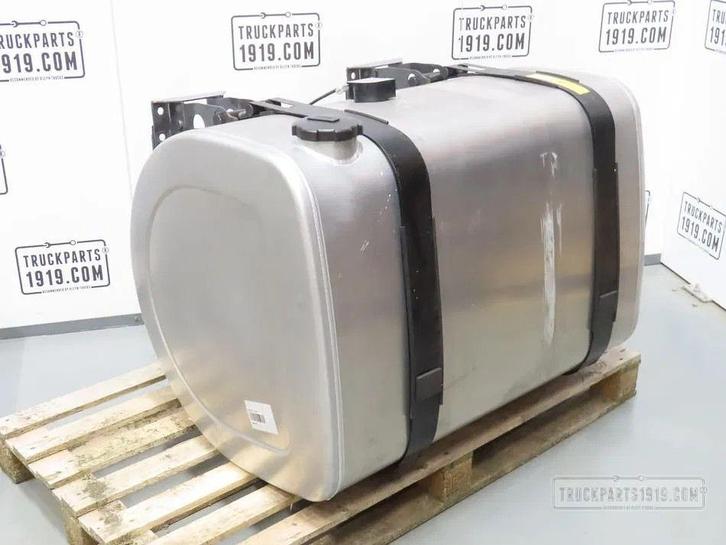 Volvo 21516447 Brandstoftank + steunen 405L, Auto-onderdelen, Vrachtwagen-onderdelen, Volvo, Brandstofsystemen, Gebruikt, Ophalen