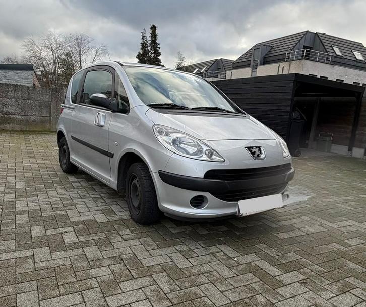 Peugeot 1007 PRETE À ÊTRE IMMATRICULÉ, Autos, Peugeot, Particulier, Essence, Euro 4, 3 portes, Boîte manuelle, Argent ou Gris