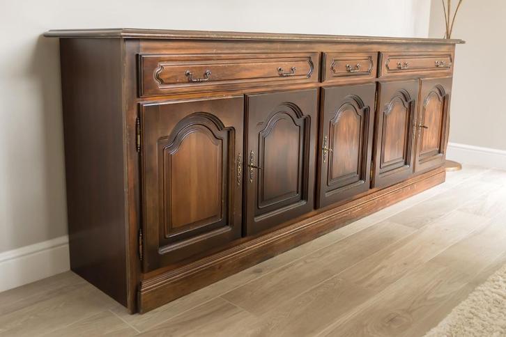 Massieve dressoir in kerselaar, Huis en Inrichting, Kasten | Dressoirs, Gebruikt, 200 cm of meer, 50 tot 75 cm, Met lade(s), Met deur(en)
