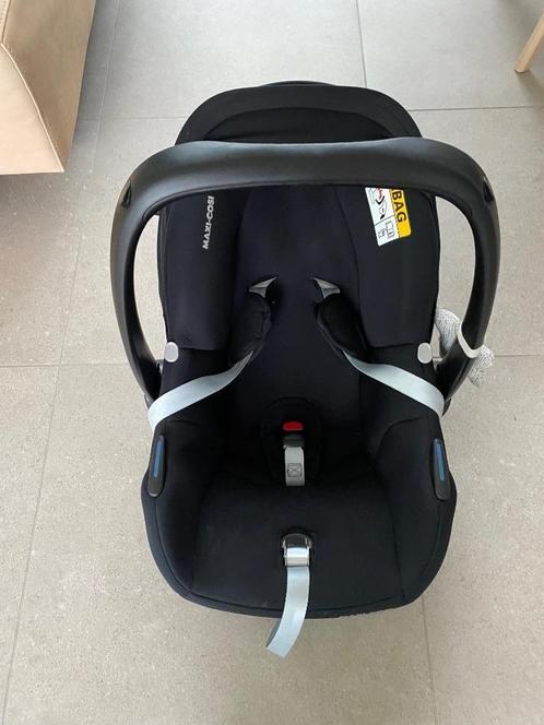 Maxi Cosi CabrioFix, Enfants & Bébés, Sièges auto, Comme neuf, Maxi-Cosi, Ceinture de sécurité, Enlèvement