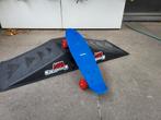 Ramp + skatebord, Ophalen, Zo goed als nieuw