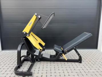 Technogym Pure Strength leg press  beschikbaar voor biedingen
