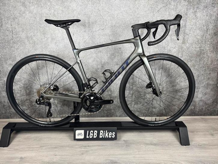 Aktie!! Van €3499,- nu €2249,- Giant Defy 105 Di2 12 Speed, Sports & Fitness, Cyclisme, Neuf, Enlèvement ou Envoi