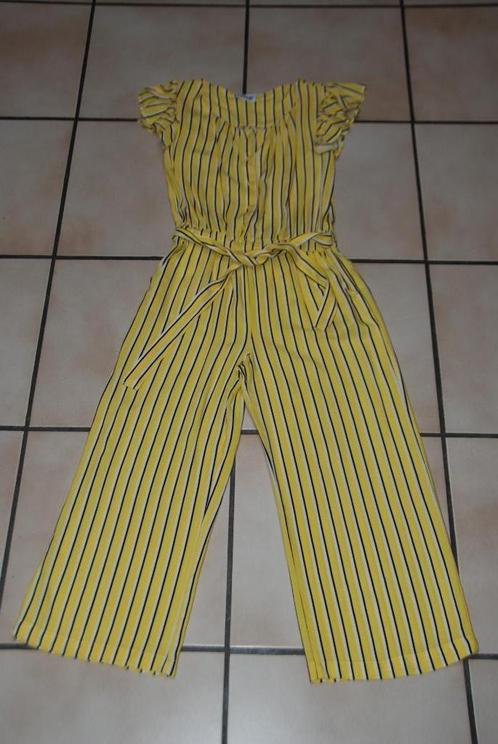 Jolie salopette jaune lignée avec volants T146cm comme NEUF, Enfants & Bébés, Vêtements enfant | Taille 146, Comme neuf, Fille