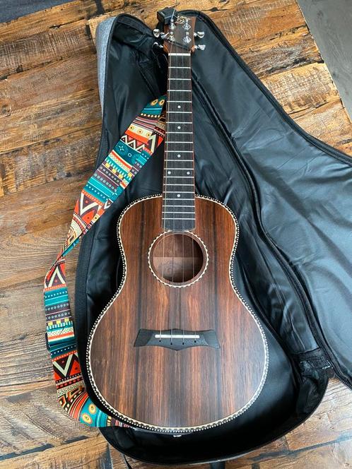 Snail UKT-E598 ebbenhout tenor ukulele, Muziek en Instrumenten, Snaarinstrumenten | Overige, Zo goed als nieuw, Ukelele, Ophalen