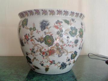 Grote bloempot chinese decor beschikbaar voor biedingen