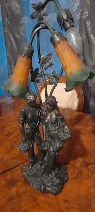 Lamp in romantische en rococo-stijl uit het begin van de 20e beschikbaar voor biedingen