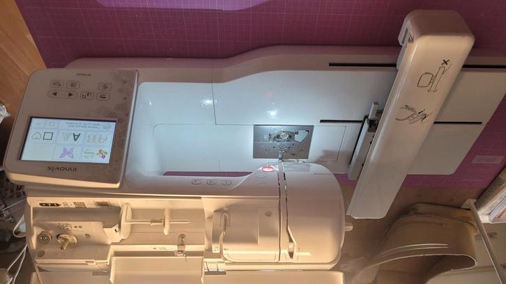 Broer Innoviv NV880E, Hobby en Vrije tijd, Borduren en Borduurmachines, Ophalen