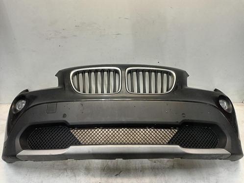BUMPER VOOR BMW X1 (E84) (01-2009/06-2015), Auto-onderdelen, Carrosserie, Bumper, BMW, Voor, Gebruikt