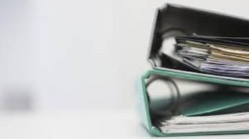 cherchez vous un employé administratif  independant beschikbaar voor biedingen