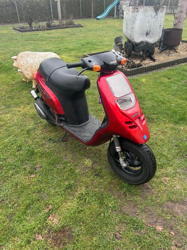 Piaggio typhoon 50cc, Vélos & Vélomoteurs, Scooters | Piaggio, Comme neuf, Enlèvement