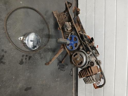 Honda camino motor vario, Fietsen en Brommers, Brommeronderdelen | Algemeen, Carburateur, Ophalen
