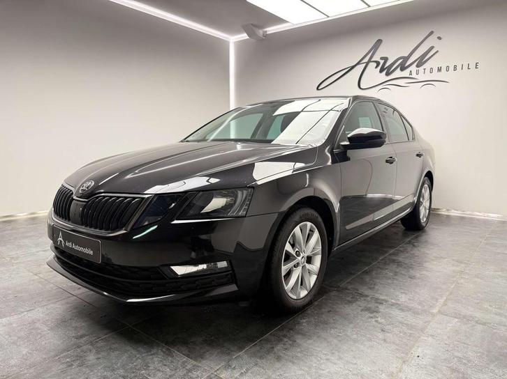Skoda Octavia 1.0 TSI *CARPLAY*CRUISE*1ER PROPRIETAIRE*GARAN, Auto's, Skoda, Te koop, Octavia, ABS, Adaptieve lichten, Airbags