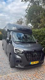 STX Paardenwagen 2023 dubbele cabine hengstenuitvoering, Dieren en Toebehoren, Paarden en Pony's | Trailers en Aanhangwagens, Ophalen