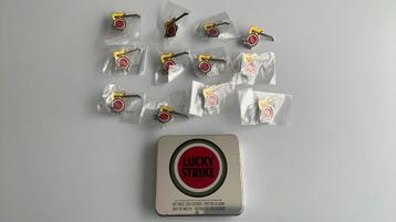 Tin box LUCKY STRIKE en12 pins beschikbaar voor biedingen