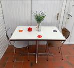 Table a manger vintage, Maison & Meubles, Enlèvement, Utilisé
