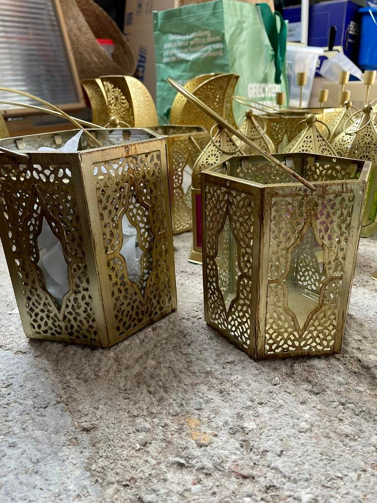 Oosterse lantaarns, Ophalen, Zo goed als nieuw