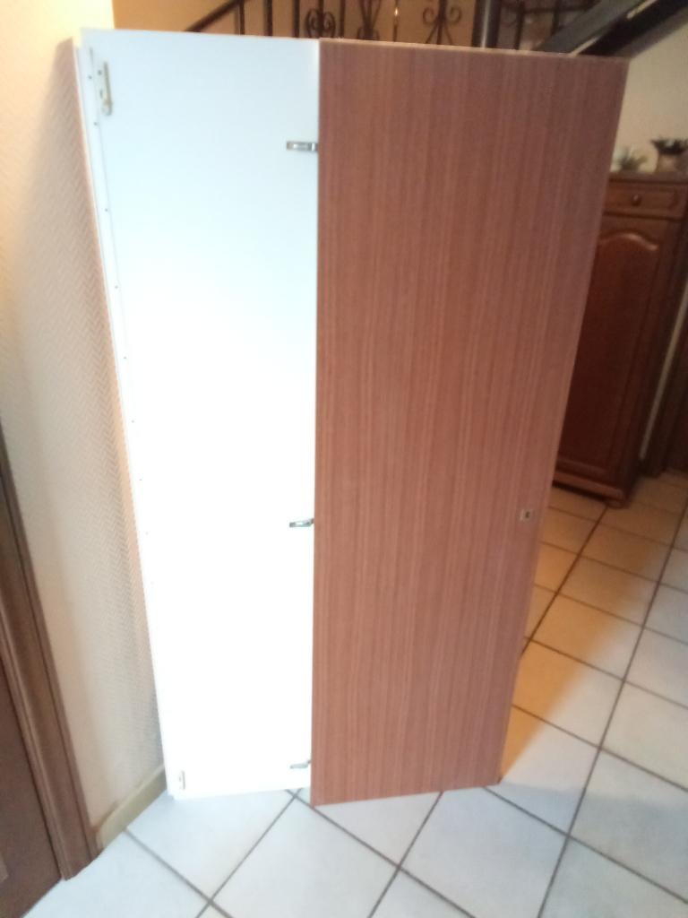 2 portes de Gardes -robes en bois., 70 cm ou plus, 45 à 65 cm, Enlèvement, Utilisé