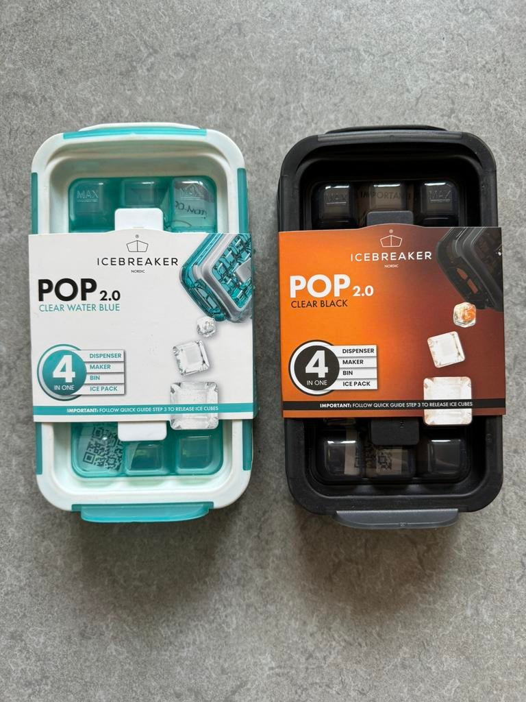 2 nieuwe ijsblokjes, Ophalen of Verzenden, Zo goed als nieuw