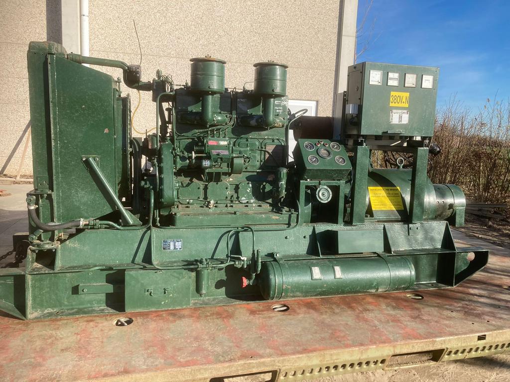 Vintage Poyaud Diesel Generator 60 kVA (1959) Start perfect, Doe-het-zelf en Bouw, Aggregaten, Zo goed als nieuw, Dieselolie, 30 kVA of meer