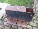 Duitse oorlogs munitie kisten  kisten uit ijzer, Ophalen, Landmacht, Hulzen of Bodemvondsten