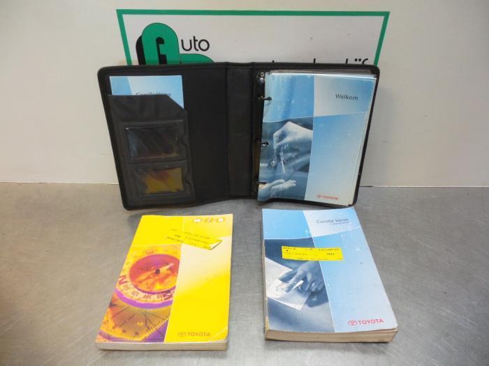 Livret d'instructions d'un Toyota Corolla Verso, Autos : Pièces & Accessoires, Autres pièces automobiles, Toyota, Utilisé, Enlèvement ou Envoi