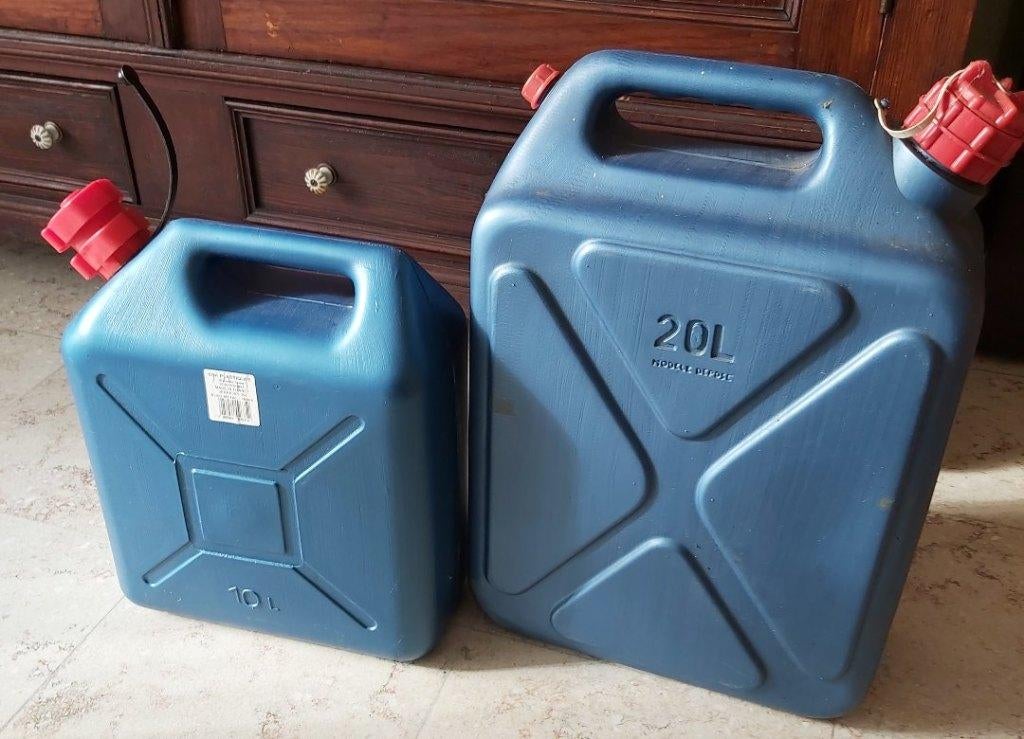 Jerrycan, Ophalen, Gebruikt