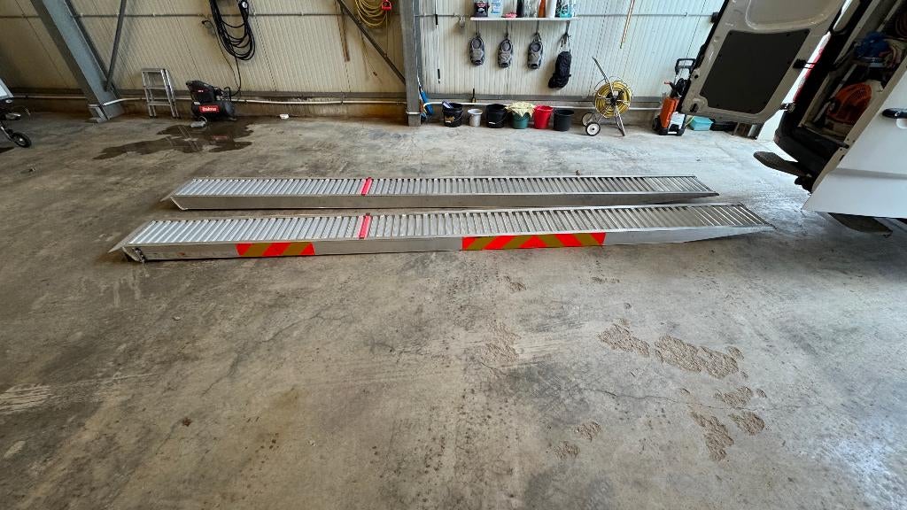 oprijrampen platen in Alu (5m lang en zeer sterk!), Enlèvement