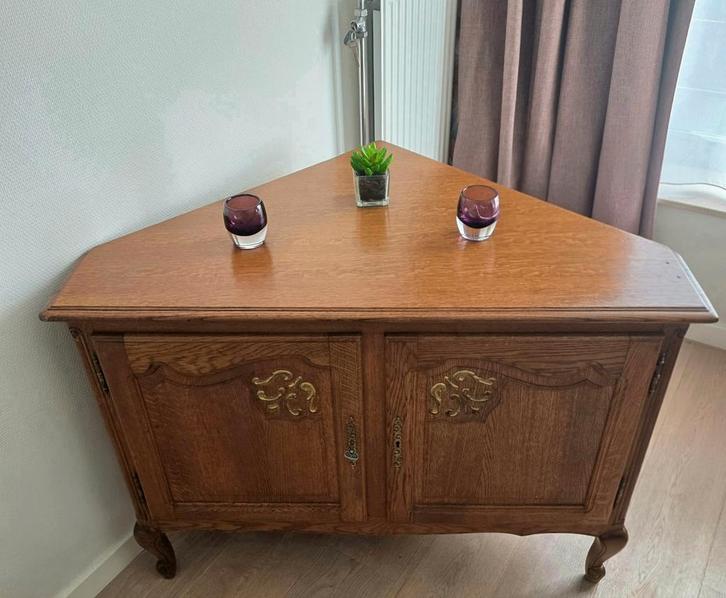 Meuble d’angle antique reconditionné, Antiquités & Art, Antiquités | Meubles | Lits