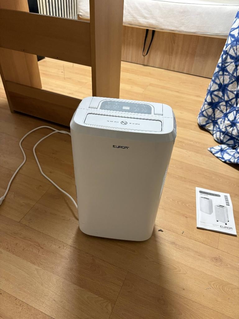 Luchtontvochtiger, Elektronische apparatuur, Luchtbehandelingsapparatuur, Ophalen, Zo goed als nieuw, Luchtontvochter