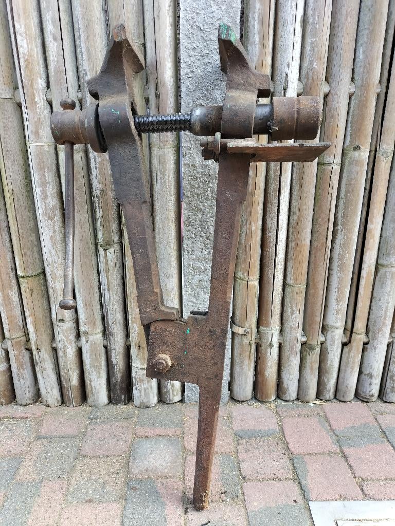 étau arrière, Enlèvement, Utilisé