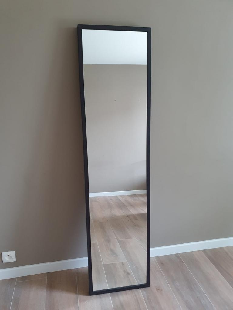 Mooie grote spiegel 1m60, Ophalen, Zo goed als nieuw