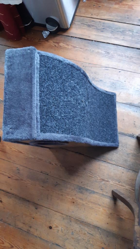 Maison à chat, Enlèvement, Comme neuf, Griffoir